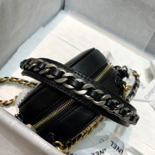 CHANEL 19 CHANELUTCH WITH CHAIN TopPick 38 - Image 5