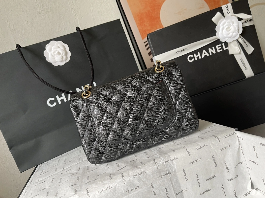 Chanel AAA Quality Messenger Bags For Women Sleek 6946 - Image 4