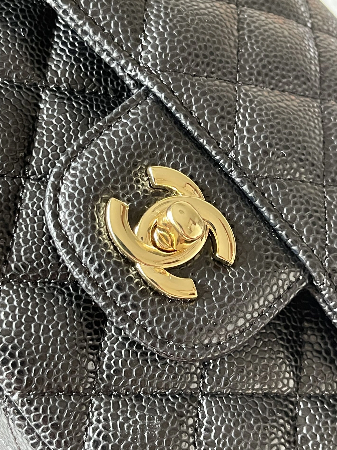 Chanel AAA Quality Messenger Bags For Women Sleek 6946 - Image 5