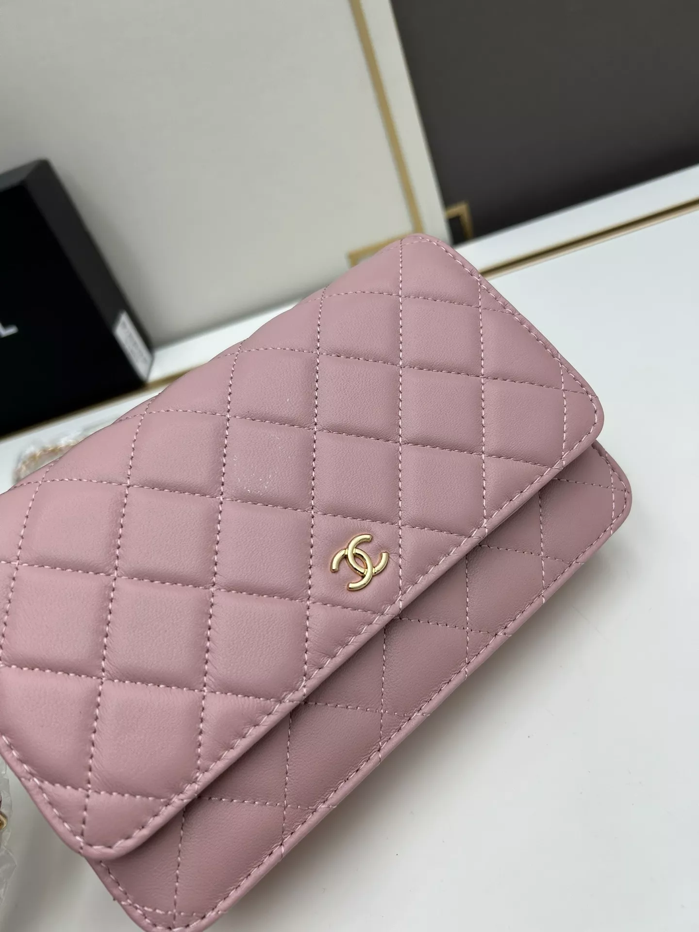 Chanel AAA Quality Messenger Bags For Women Stylish 6825 - Image 4