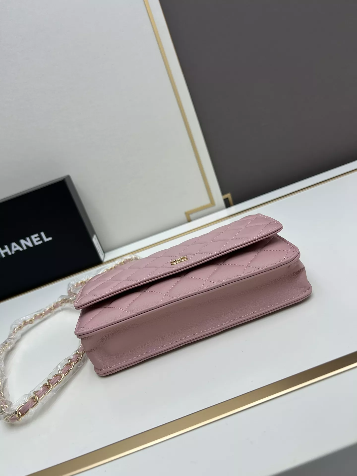 Chanel AAA Quality Messenger Bags For Women Stylish 6825 - Image 5