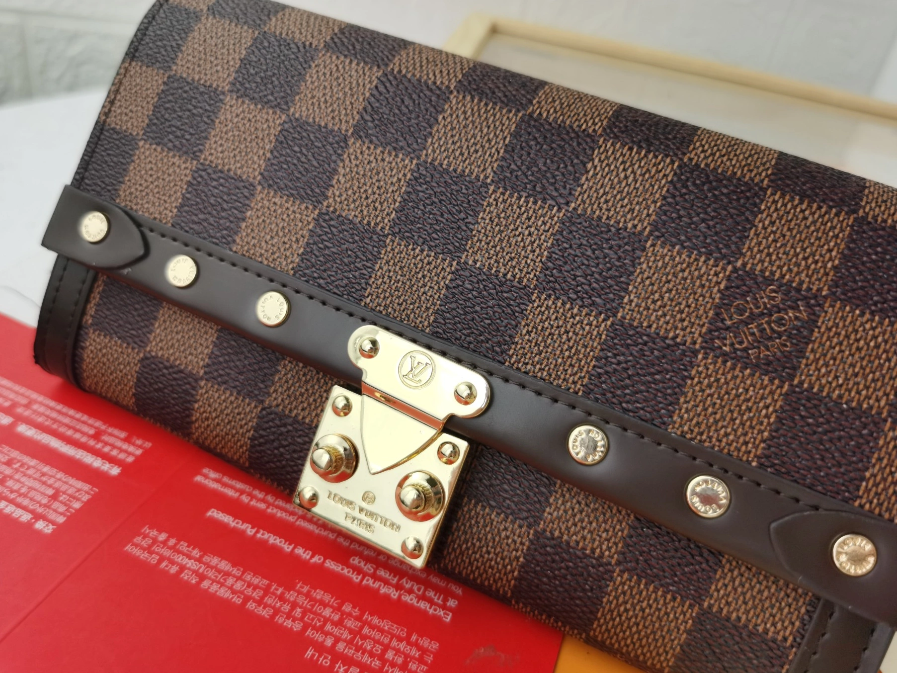 Louis Vuitton LV Card Case For Women Sleek 9205 - Image 5