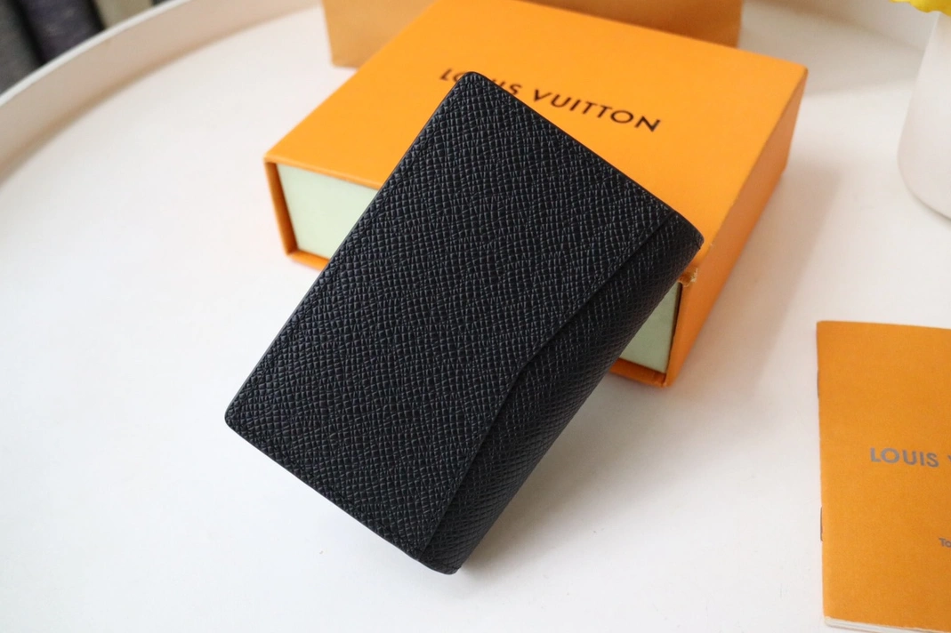 Louis Vuitton LV Card Case WellDesigned 6321