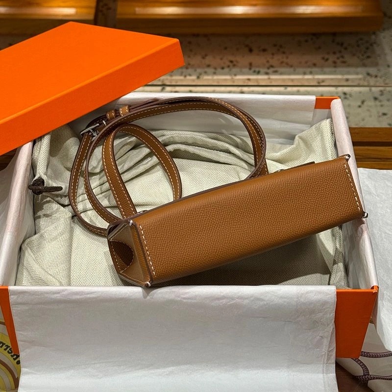 Hermes Hermesnap Wallet Epsom Leather Palladium Hardware In Brown - Image 3